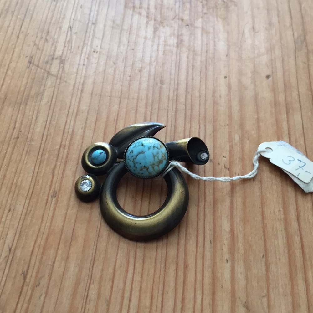 Brooche